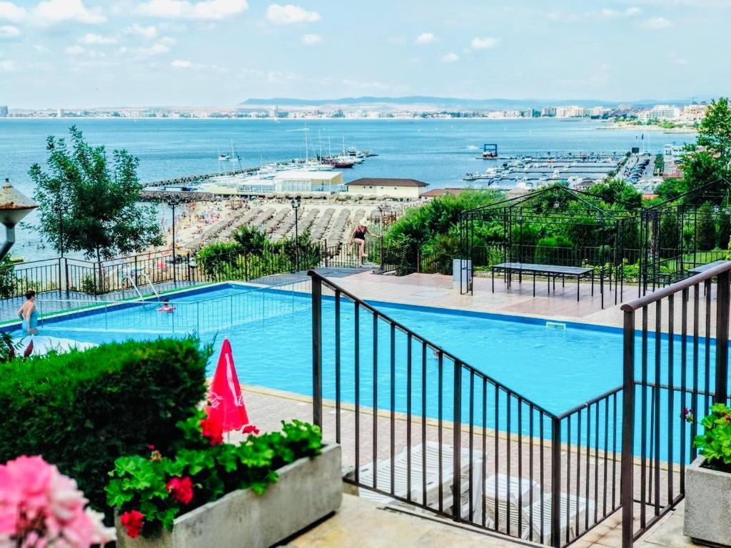 Dolce Vita sea view apartment Sveti Vlas Esterno foto