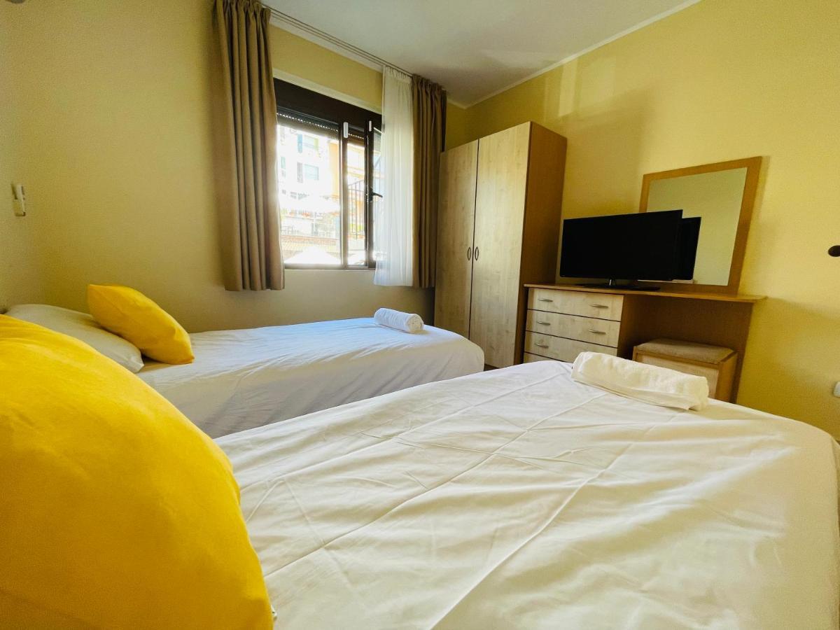 Dolce Vita sea view apartment Sveti Vlas Esterno foto