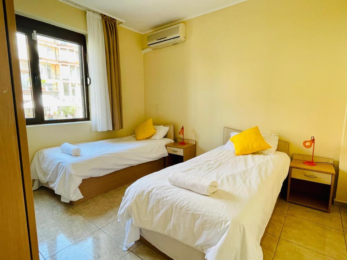 Dolce Vita sea view apartment Sveti Vlas Esterno foto